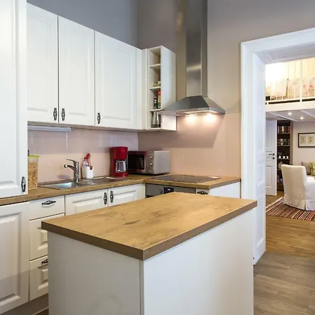 Rohrmann Apartment *